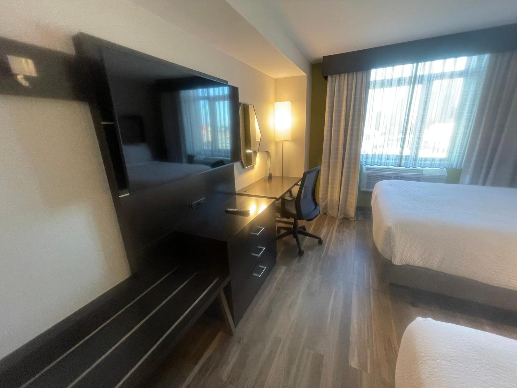 Holiday Inn Express Long Island City E - New York By Ihg Exteriér fotografie